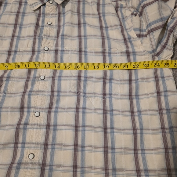 Levi's Cream and Blue Plaid Casual Shirt - Picture 7 of 8